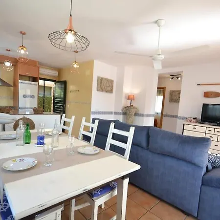 Morena Villa *