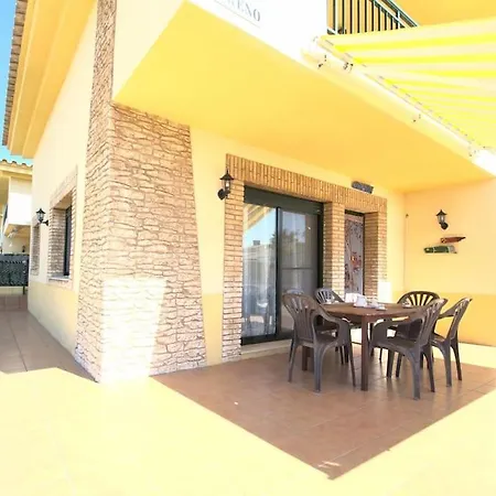 Morena Villa *